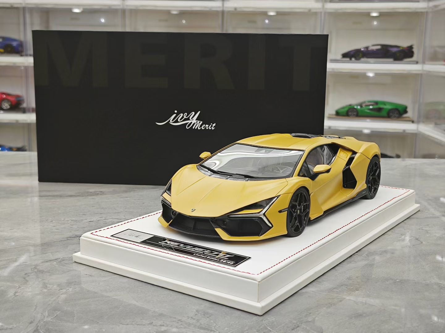 IVY 1/18 Lamborghini Revuelto