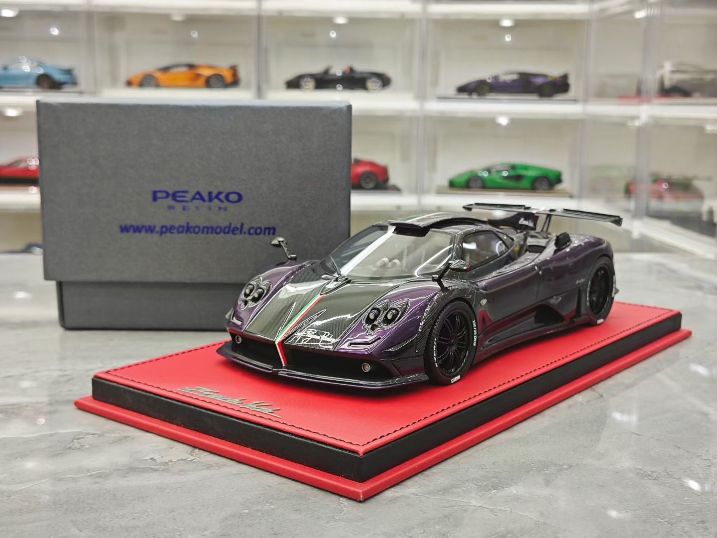 Peako 1/18 Pagani Brown Tower Fantasma Evo