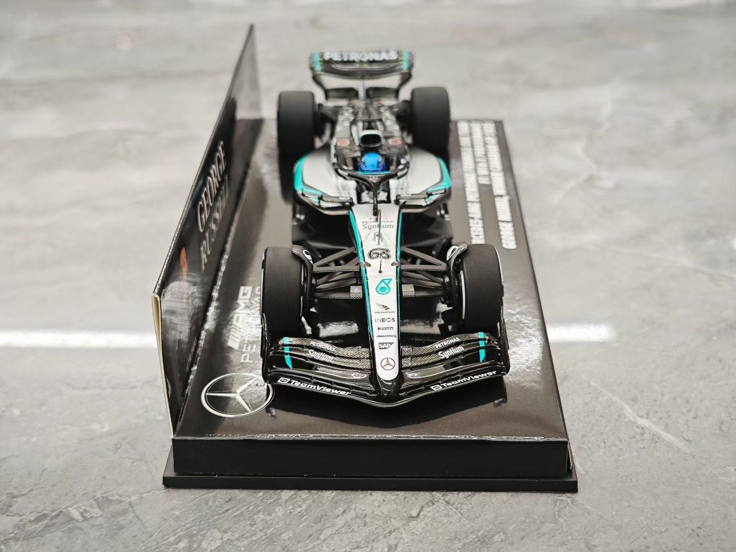 Minichamps 1/43 2025 Canadian Grand Prix W16 Russell Victory F1
