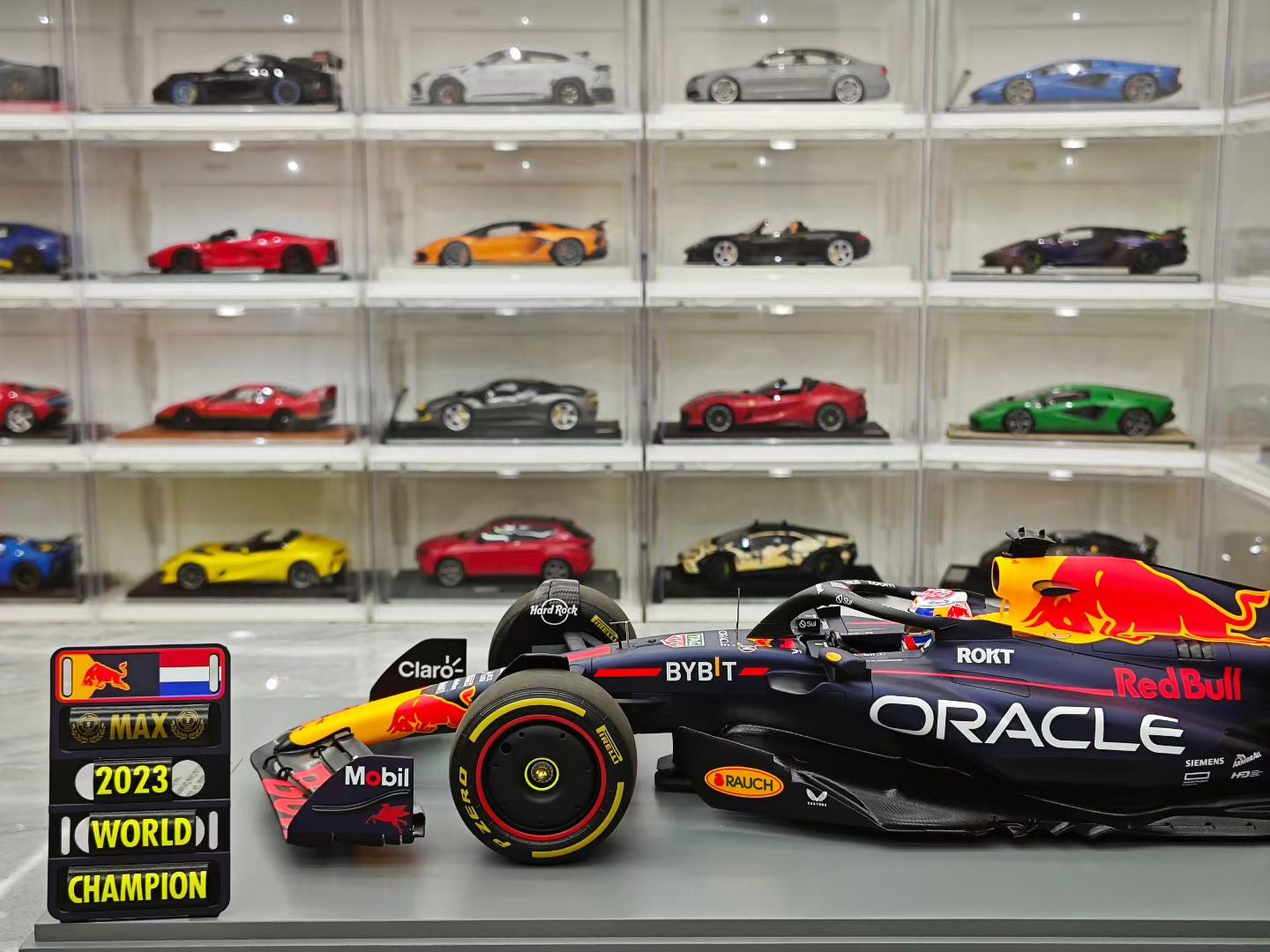 Spark 1/12 2023 Qatar Grand Prix World Championship Edition RB19 Verstappen F1