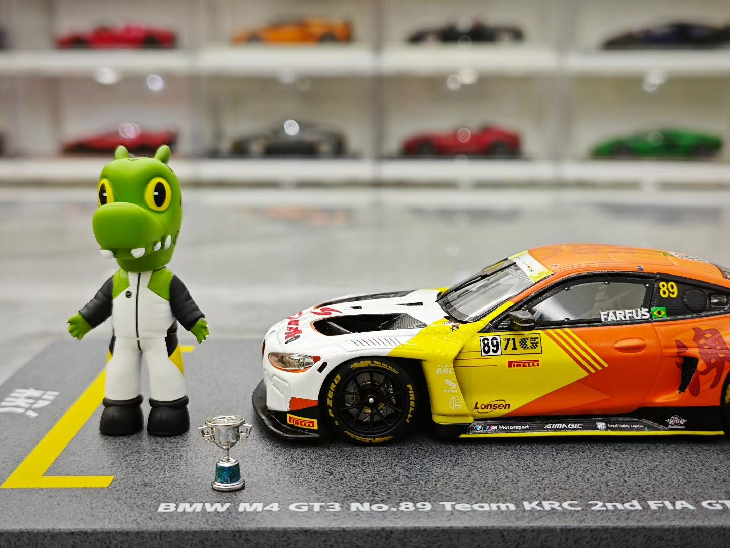 SPARK 1/43 2024 Macau GT Race BMW M4 GT3 Favrex Model