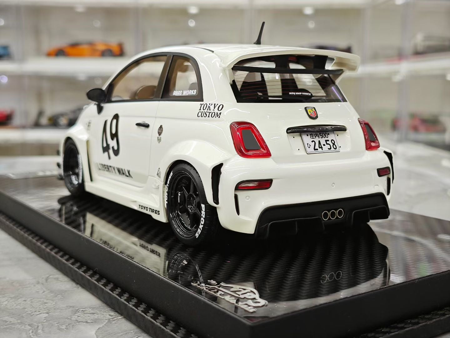 VIP 1/18 Abarth 595 LB Widebody