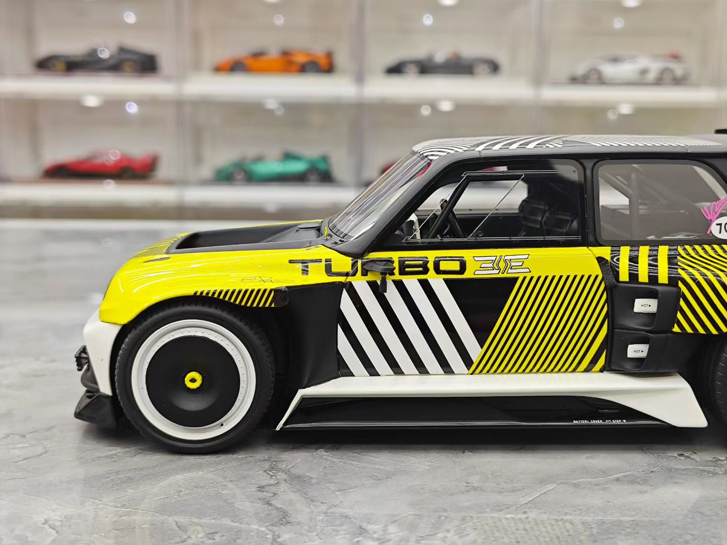 OTTO 1/18 Reynolds 5 TURBO 3E Resin