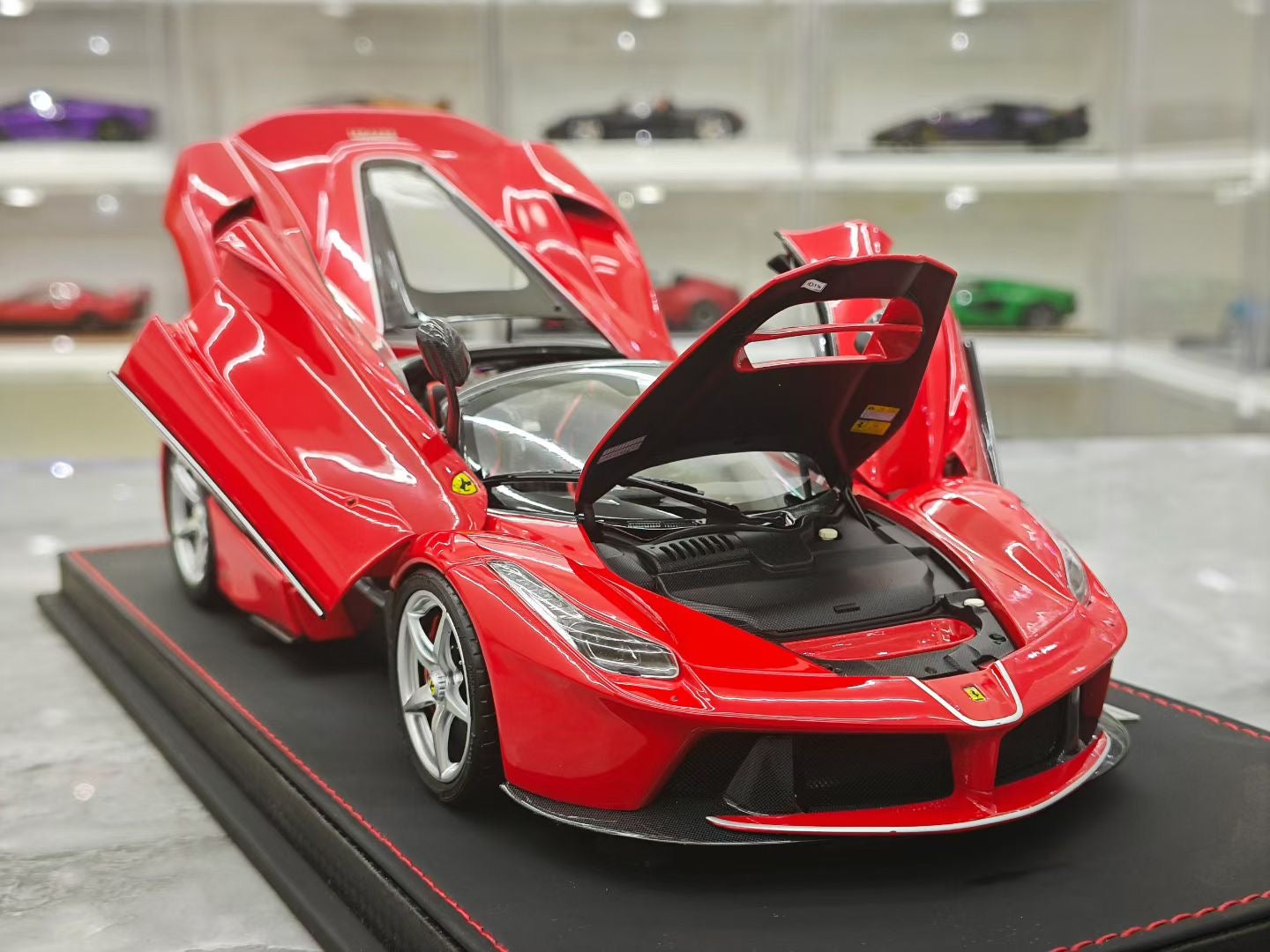 BBR 1/18 Ferrari LaFerrari Convertible Alloy Silver Wheels