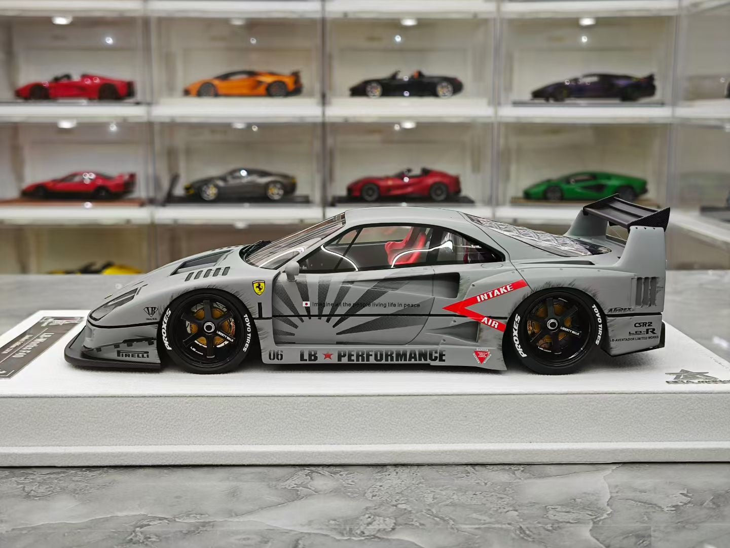 BBA Model 1/18 F40 LB widebody modification