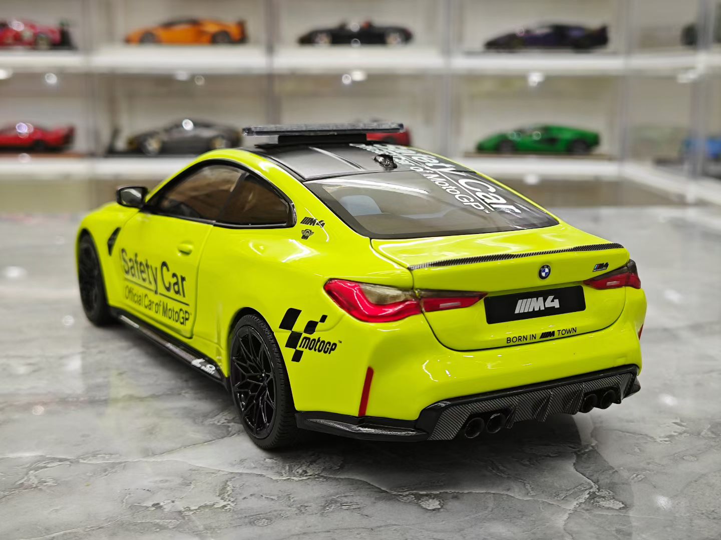 Minichamps  1/18 BMW M4 Competition