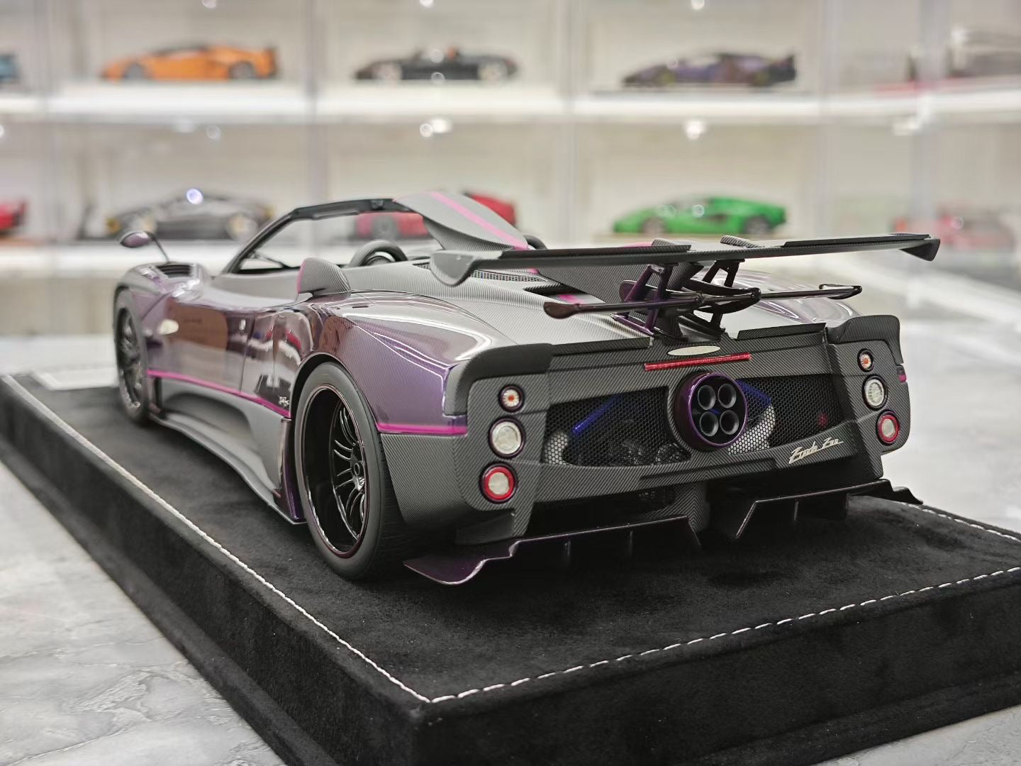 HH Model 1/18 Pagani Zonda Roadster 760