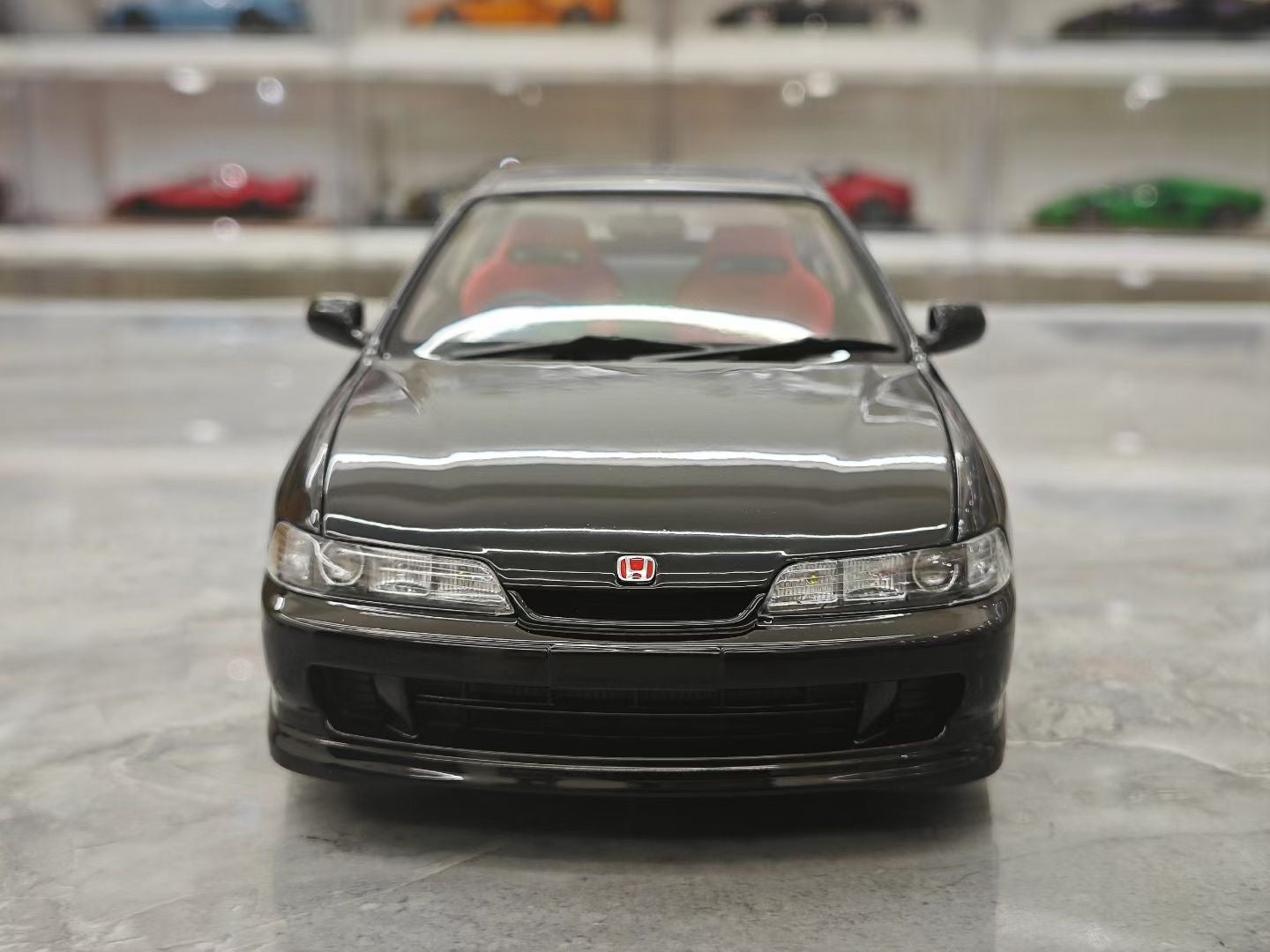 MH 1/18 Honda Civic Type R DC2