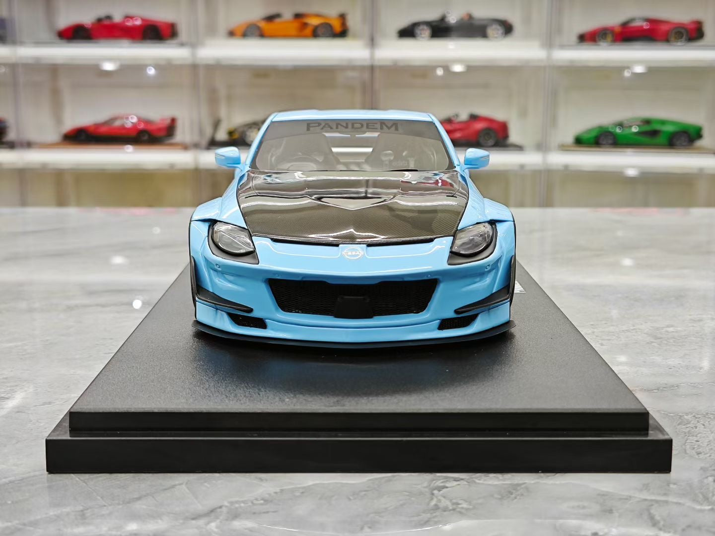 GT Spirit 1/18 Nissan PANDEM FAIRLADY
