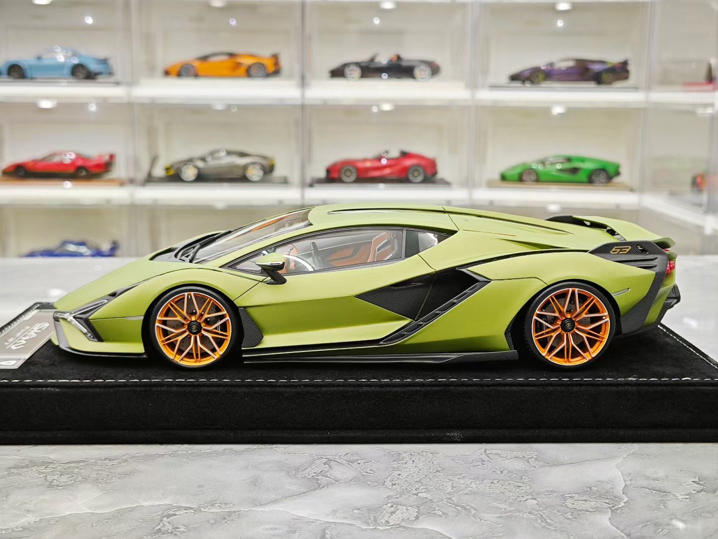 HH Model 1/18 Lamborghini Sian FKP 37