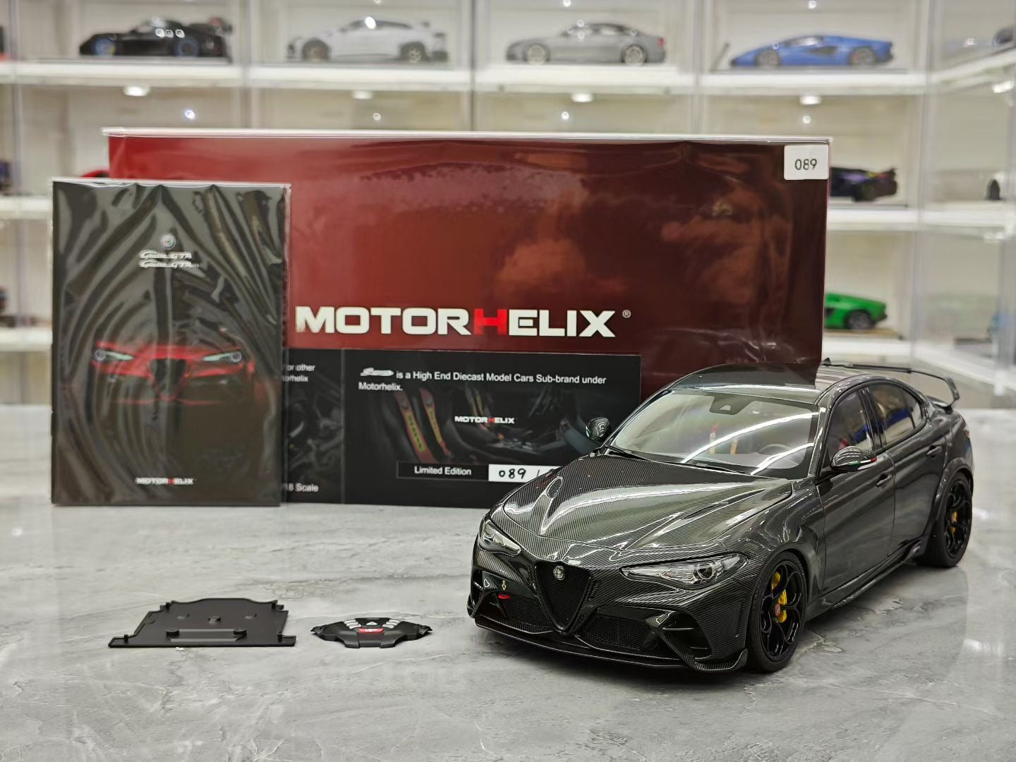 MOTOR HELIX 1/18 Alfa Romeo Giulia GTAm