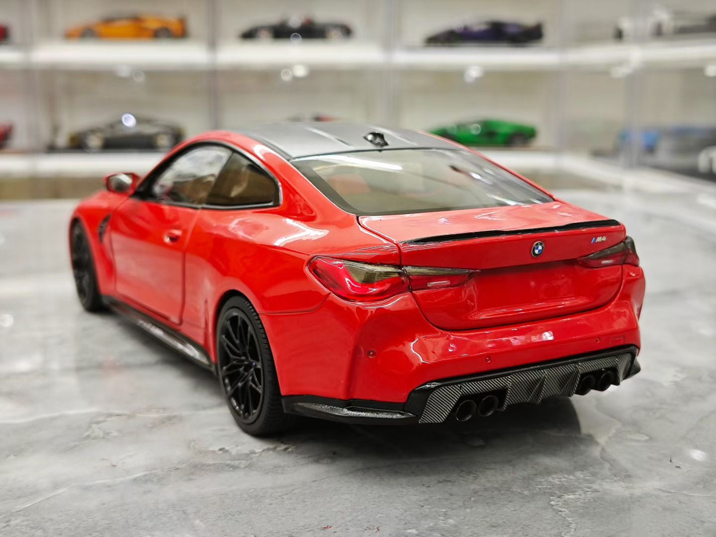 MINICHAMPS 1/18 2024 BMW M4 Alloy Fully Open