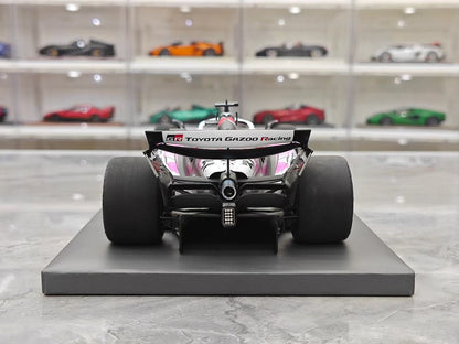 Minichamps 1/18 2025 Japan Station Haas VF-25 Ocon Resin F1