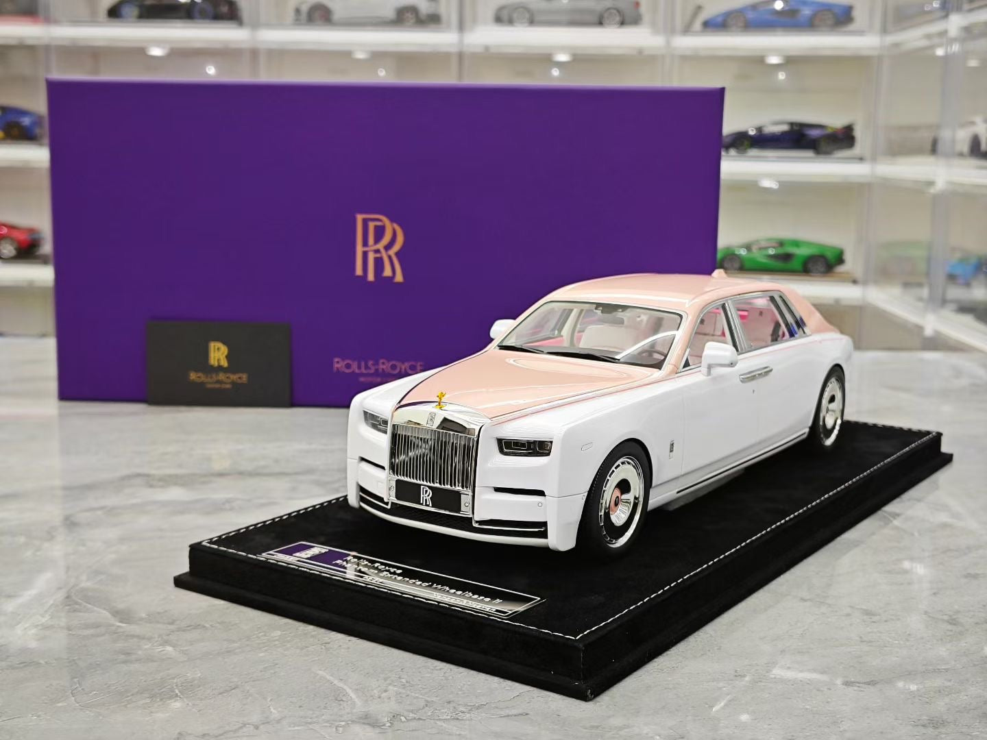 HH Model 1/18 Rolls-Royce Phantom VIII