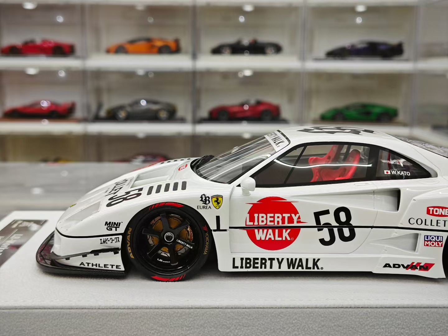 BBA Model 1/18 F40 LB widebody modification