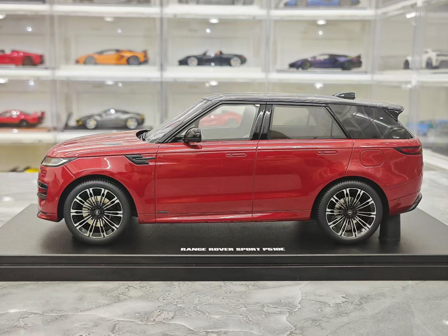 GT Spirit 1/18 Land Rover Range Rover Sport