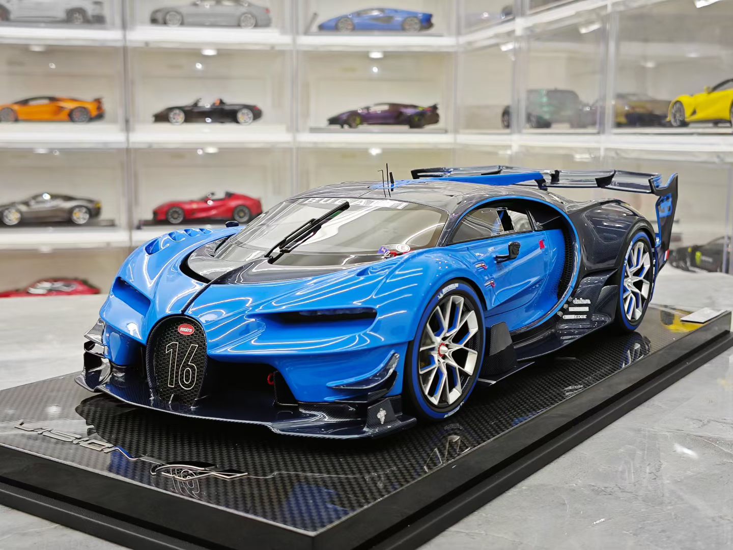 Runner 1/12 Bugatti Vision Gran Turismo Resin
