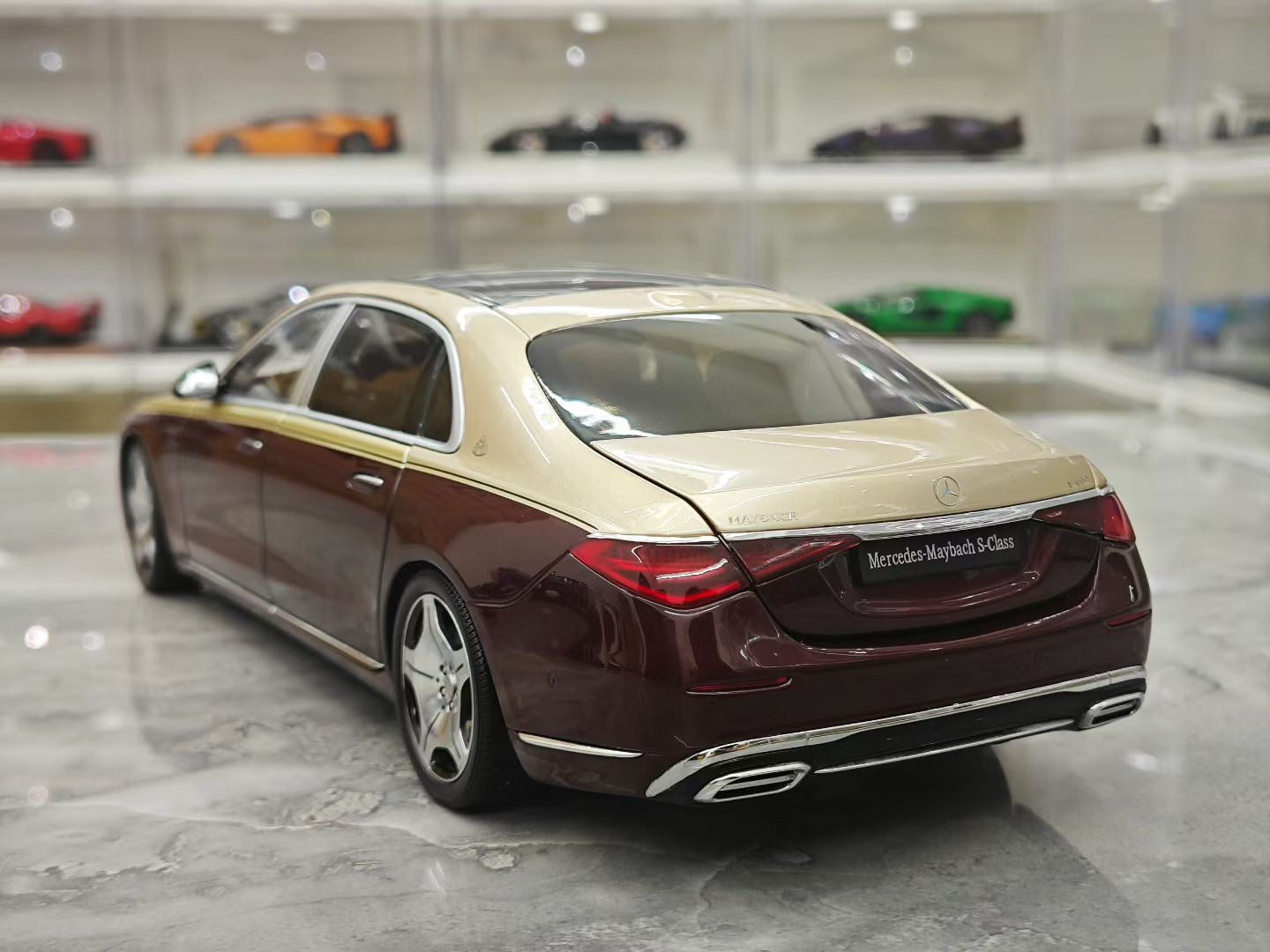Almost Real 1/18 Mercedes-Maybach S-Class S680