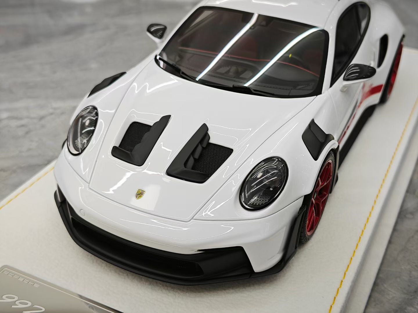 HH Model 1/18 Porsche 992.1 GT3 RS