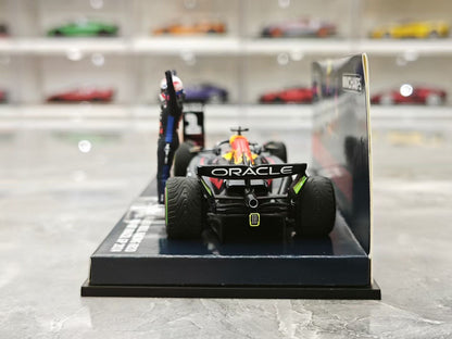 Minichamps 2024 Brazilian GP Red Bull RB20 Verstappen F1 Special Edition 1:43