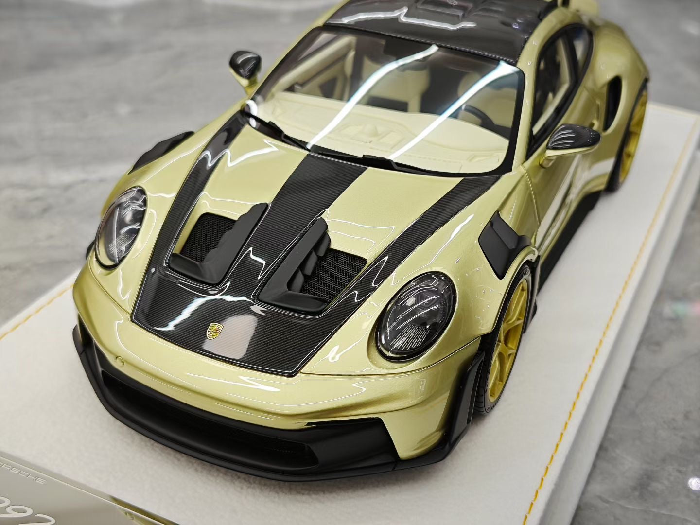 HH Model 1/18 Porsche 992.1 GT3 RS