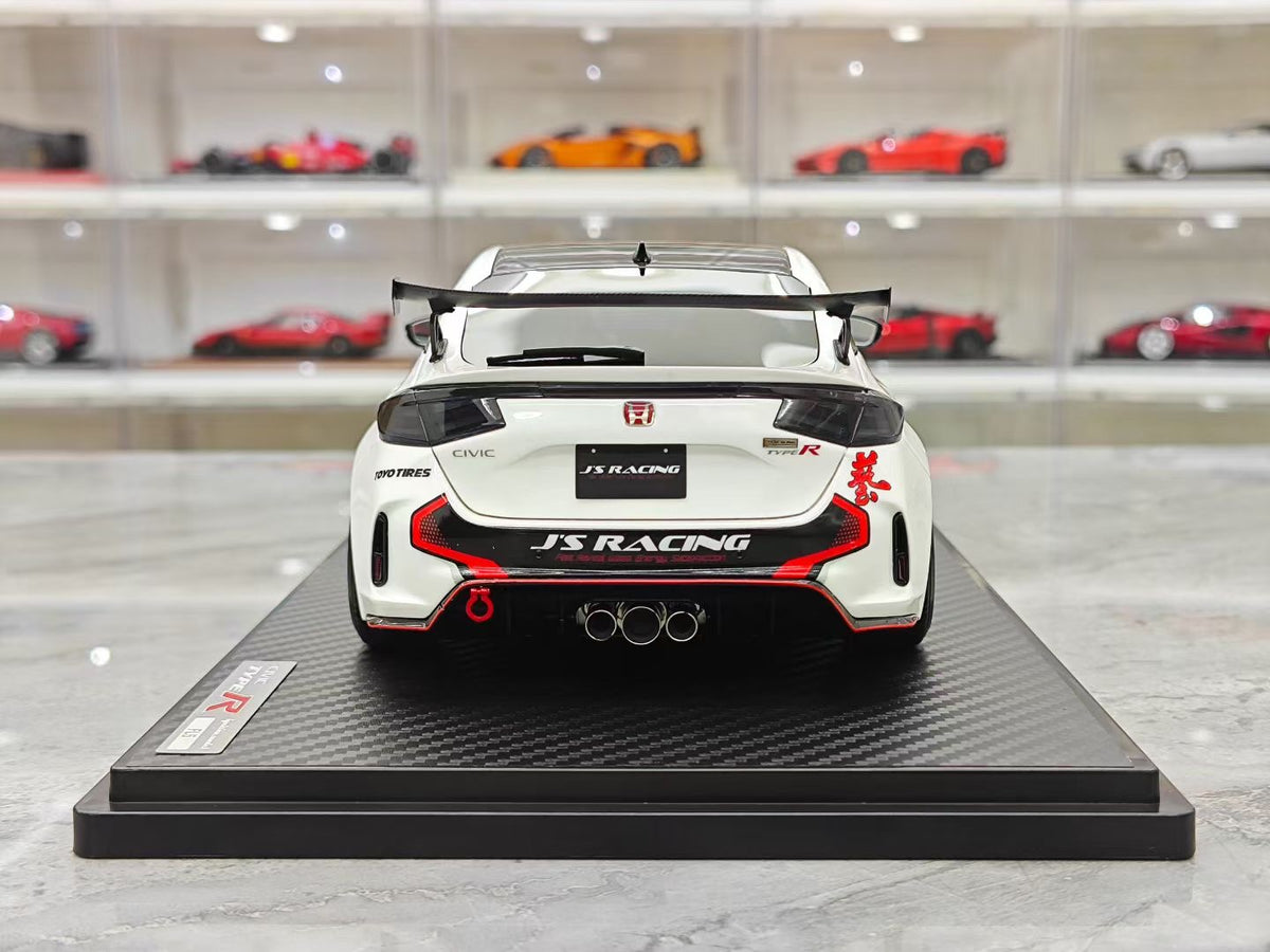 IG Honda Civic Type R J'S Racing FL5 (1:18 Resin Model)