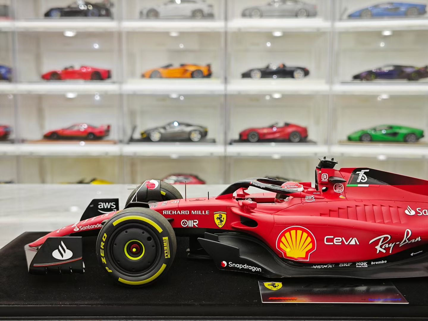 Looksmart 1/18 2022 Austrian Grand Prix F1-75 Leclerc F1 Victory