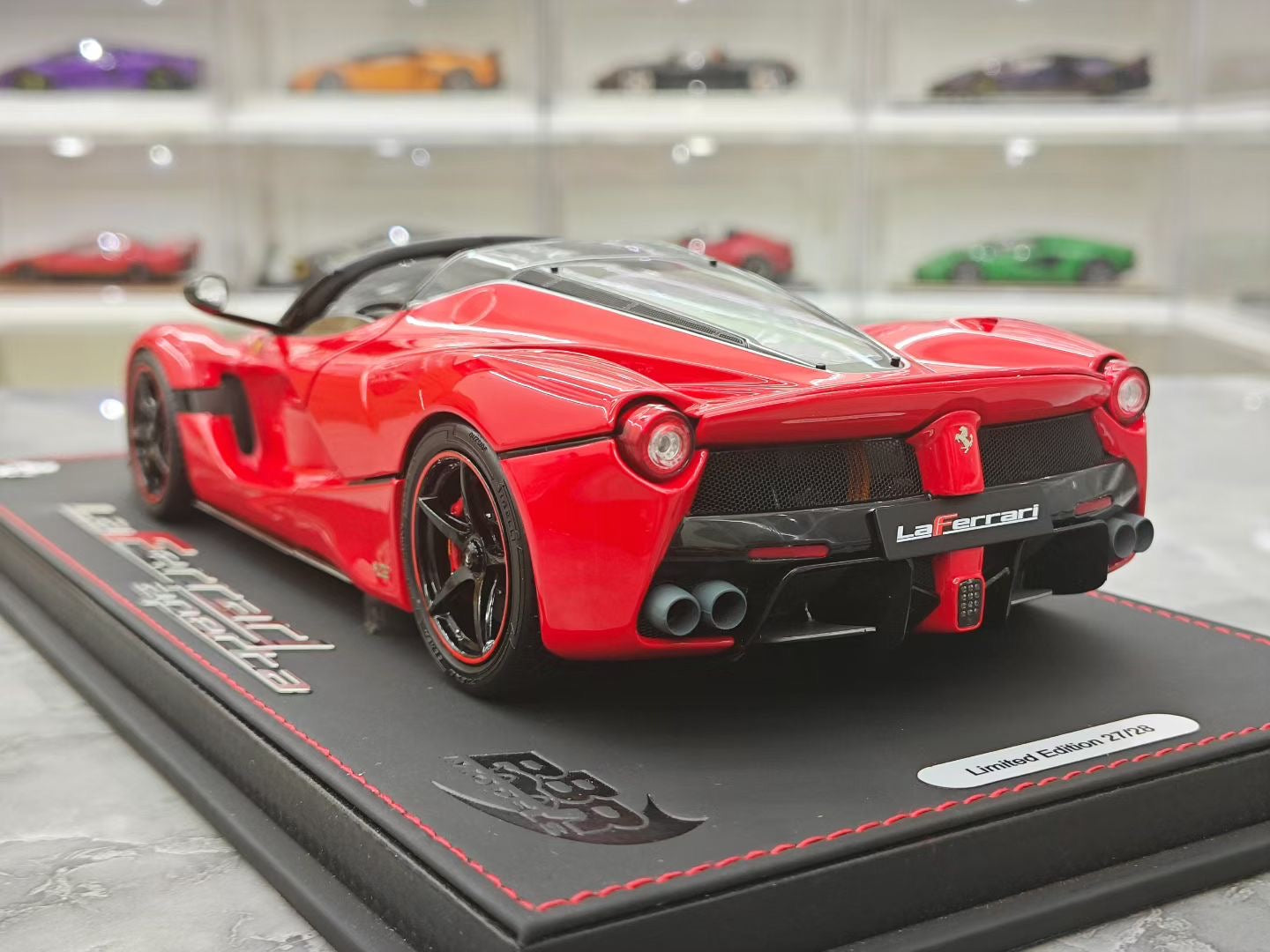 BBR 1/18 Ferrari LaFerrari Convertible Alloy Black Wheels