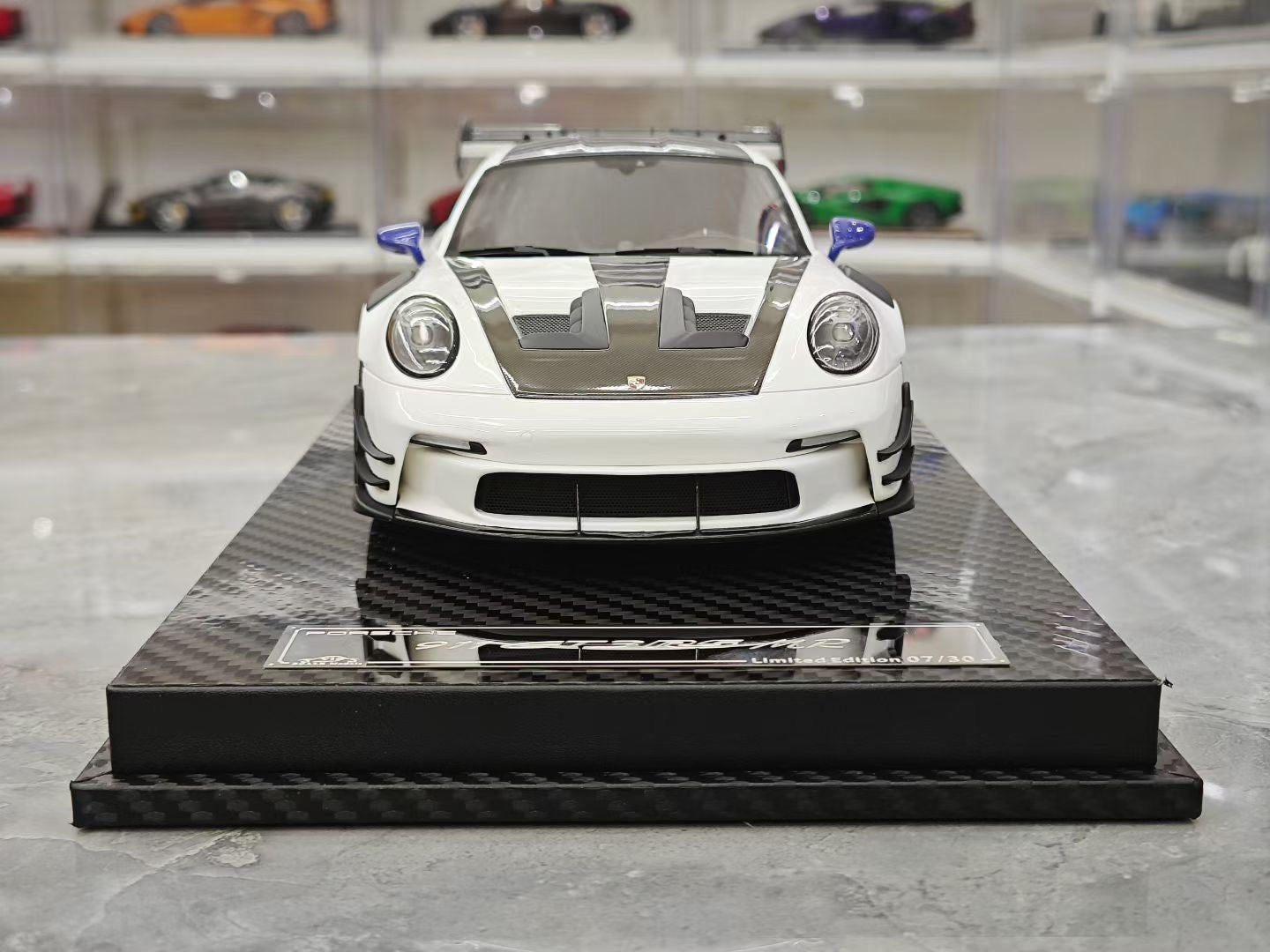 VIP 1/18 Porsche 911 GT3 RS - Manthey Racing