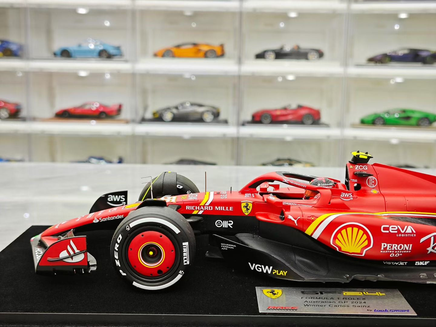 Looksmart 1/18 2024 Australian Grand Prix SF24 Sainz F1