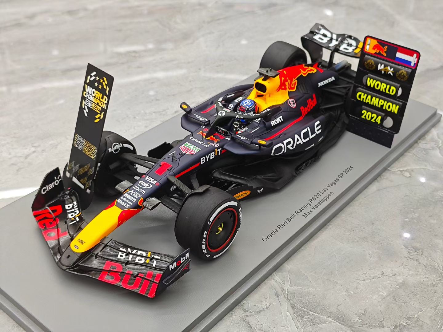 Spark 1/18 2024 Las Vegas Grand Prix RB20 Verstappen F1