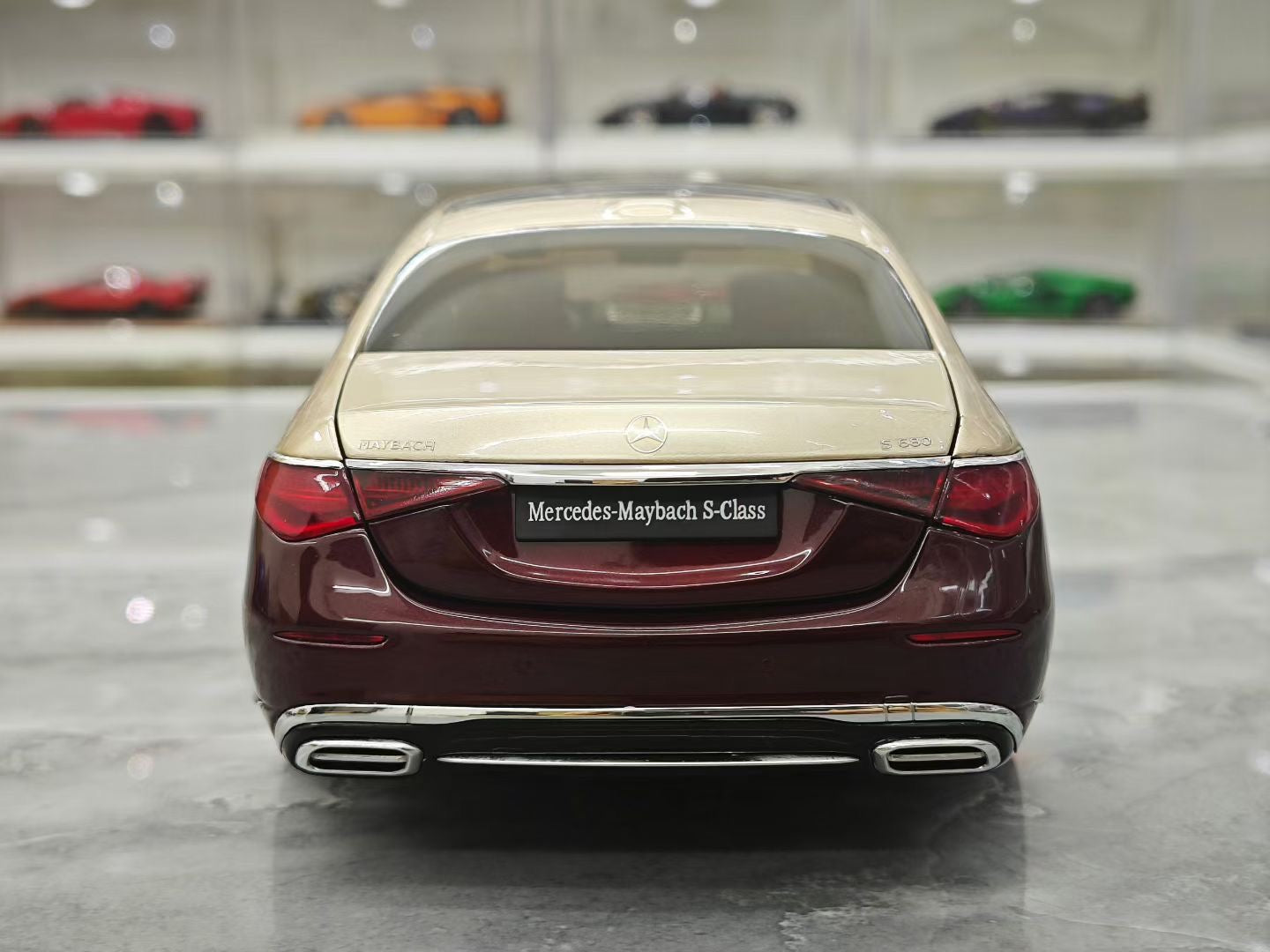 Almost Real 1/18 Mercedes-Maybach S-Class S680