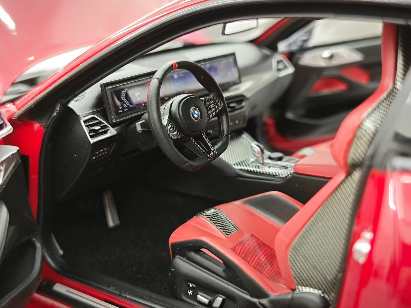 MINICHAMPS 1/18 2024 BMW M4 Alloy Fully Open