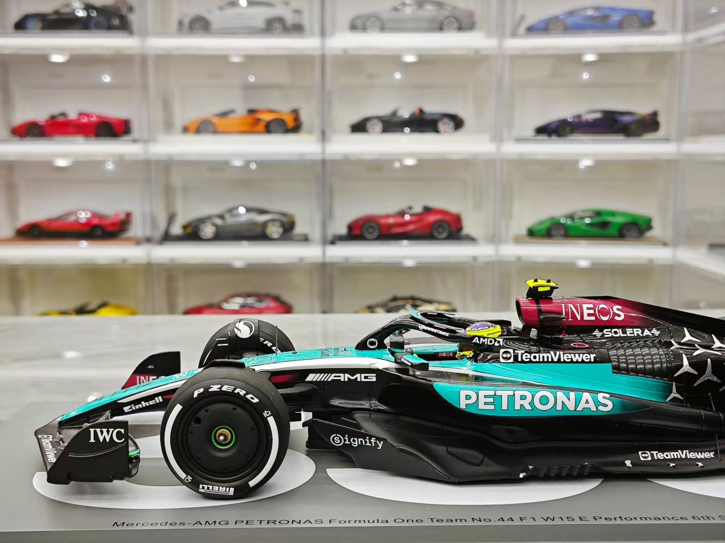 Spark 1/18 2024 Singapore Grand Prix - Hamilton