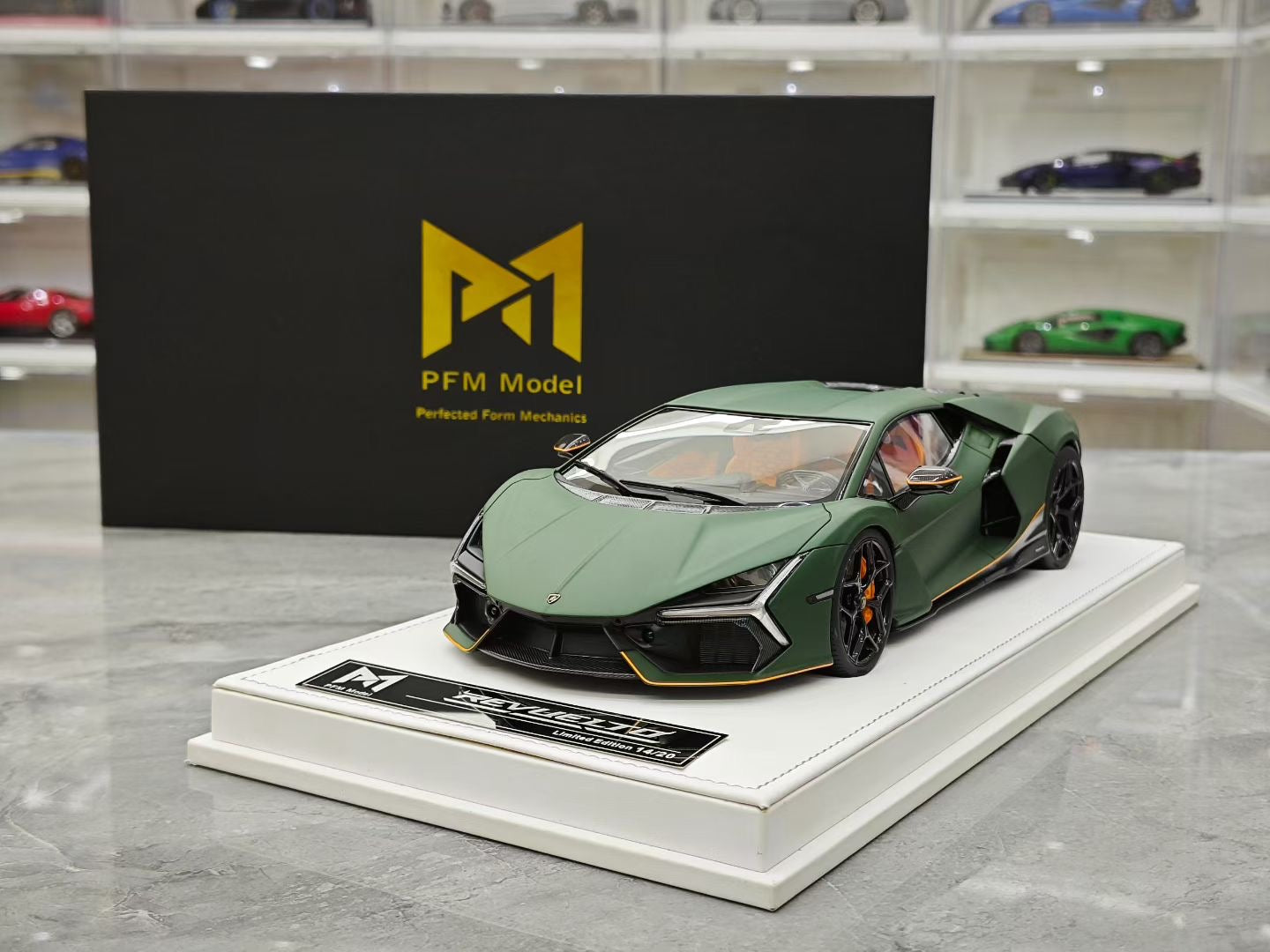 PFM 1/18 Lamborghini Revuelto