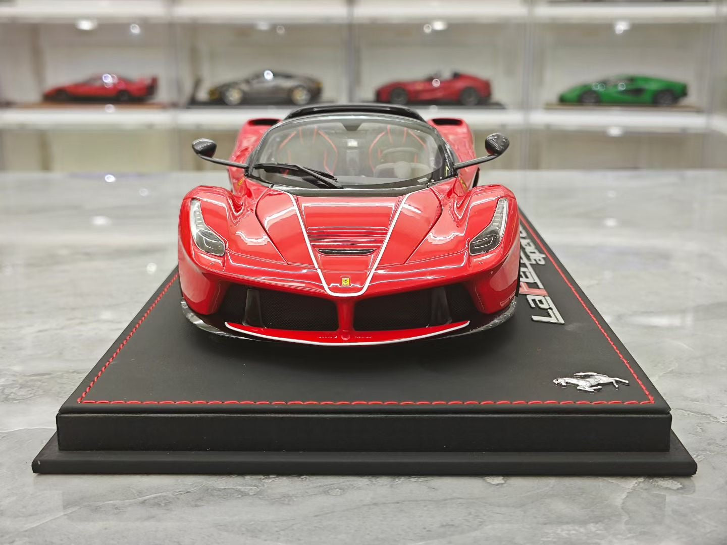 BBR 1/18 Ferrari LaFerrari Convertible Alloy Black Wheels