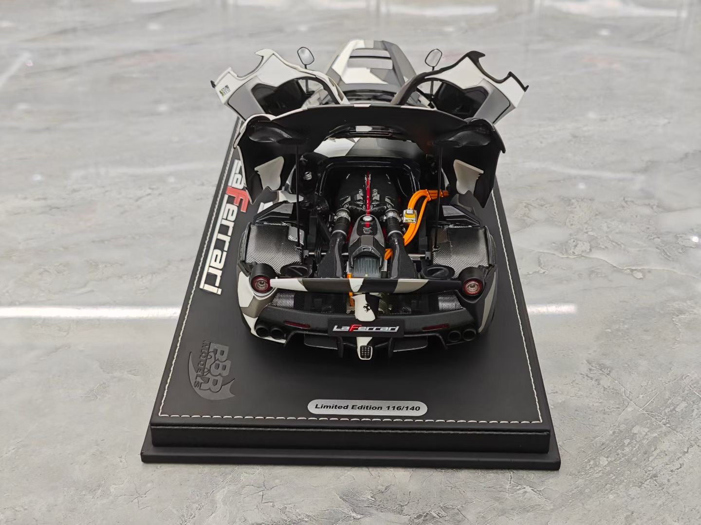BBR 1/18 Ferrari LaFerrari Alloy Fully Deployed