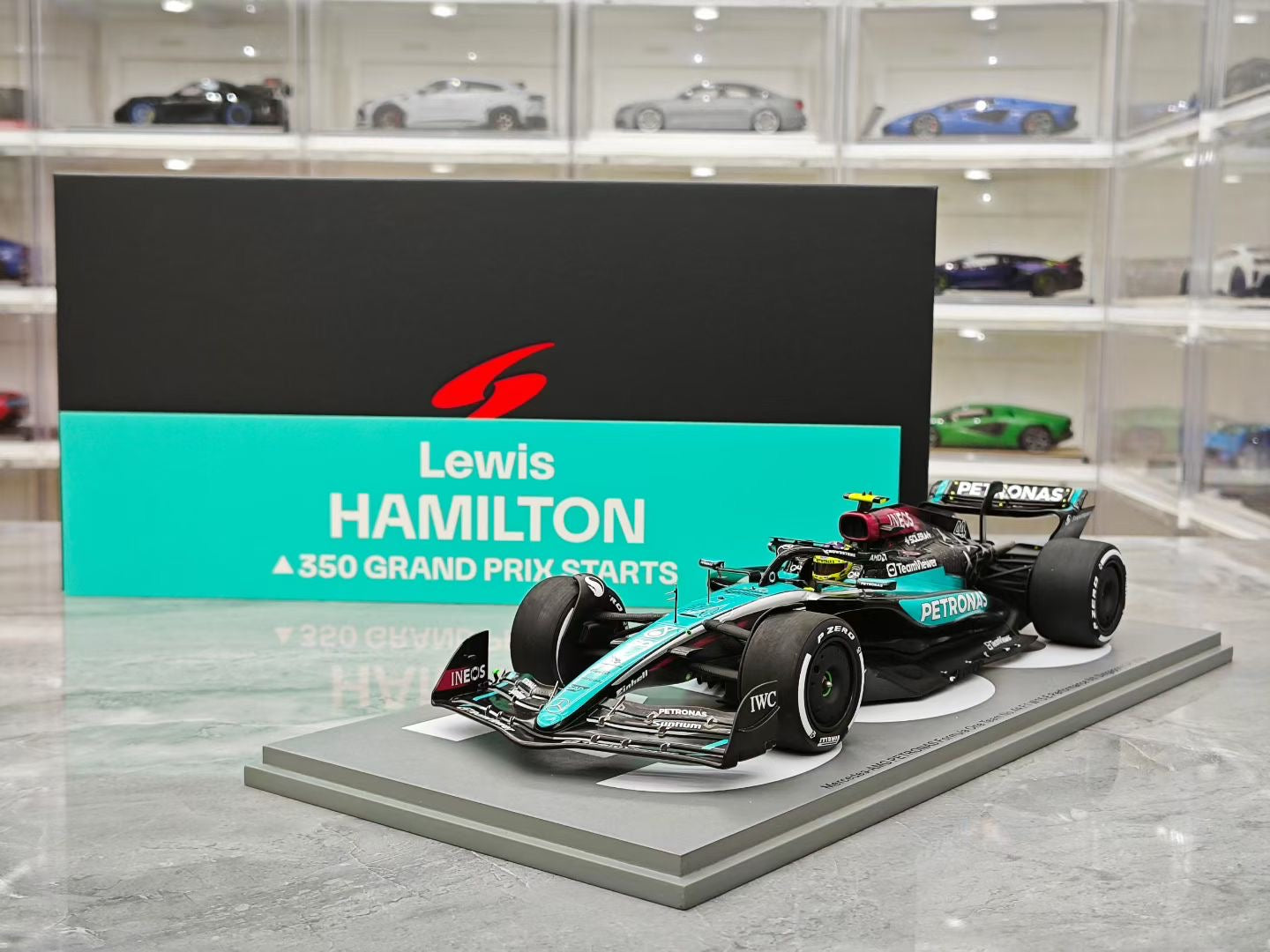 Spark 1/18 2024 Singapore Grand Prix - Hamilton