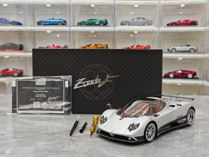 AR Pagani Zonda F (Brown) – 1:18 Die-cast Model
