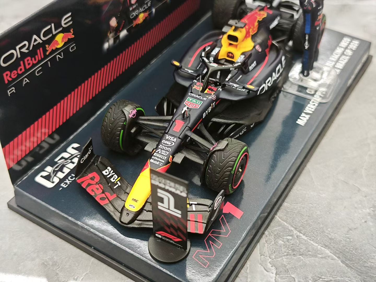 Minichamps 2024 Brazilian GP Red Bull RB20 Verstappen F1 Special Edition 1:43