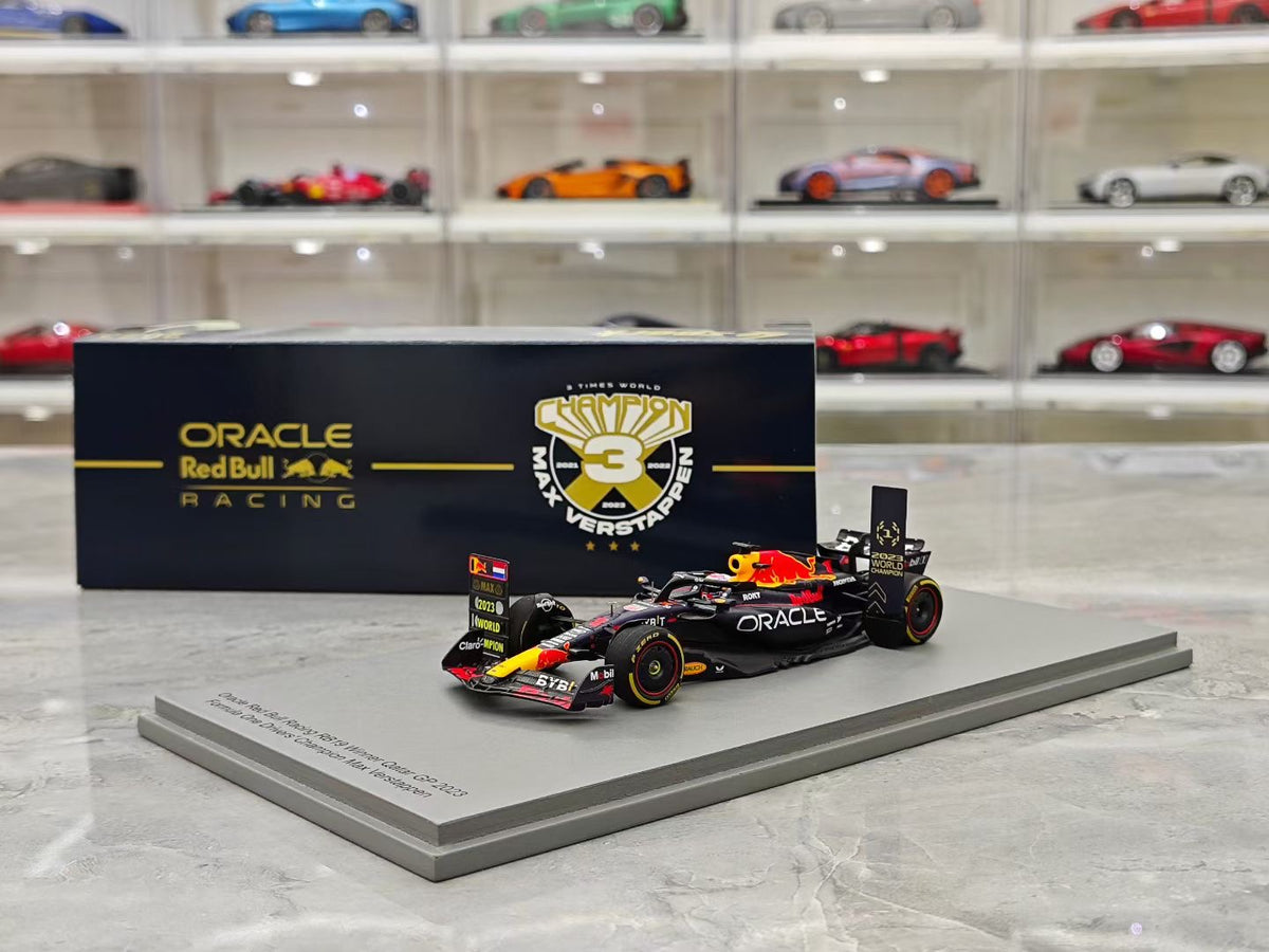 Spark 2023 Qatar – Red Bull RB19 – Verstappen (F1 World Champion) – 1:43 Scale