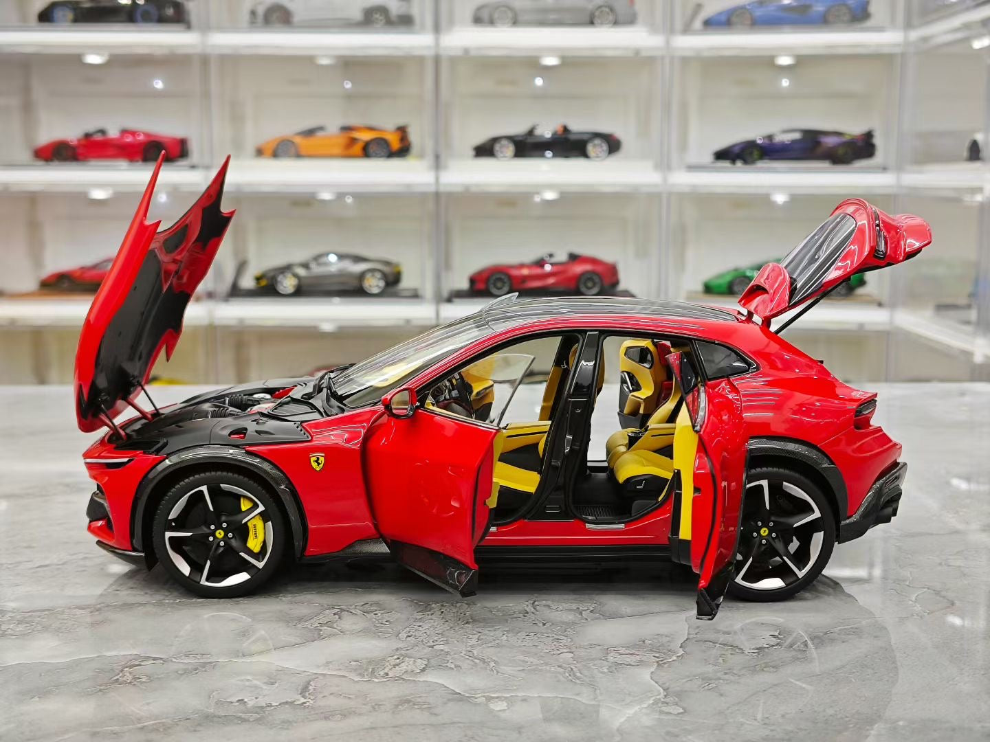 BBR 1/18 Ferrari FUV Purosangue (with sunroof)