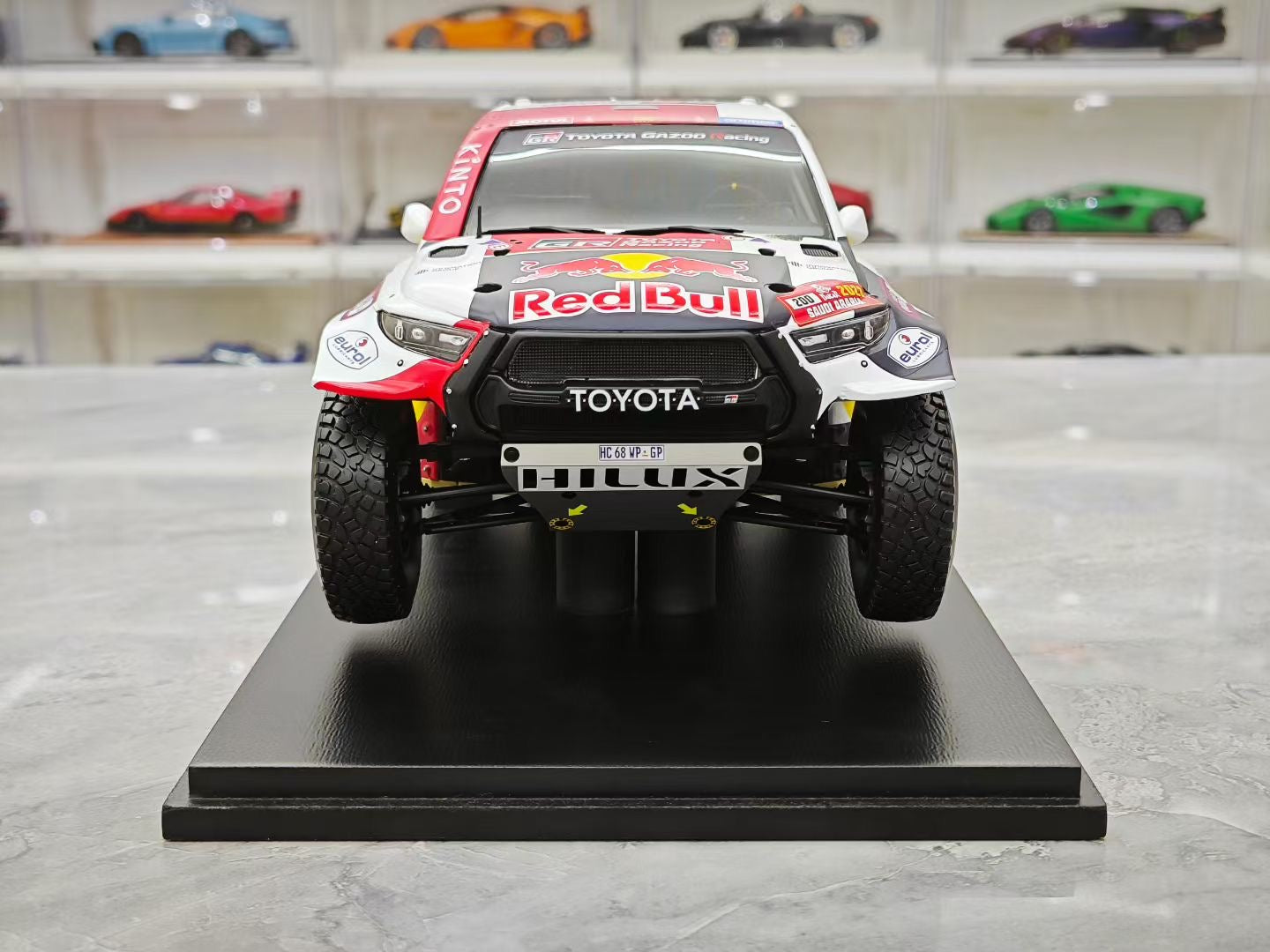 Spark 1/18 2023 Dakar Rally Victory Toyota HILUX No. 200