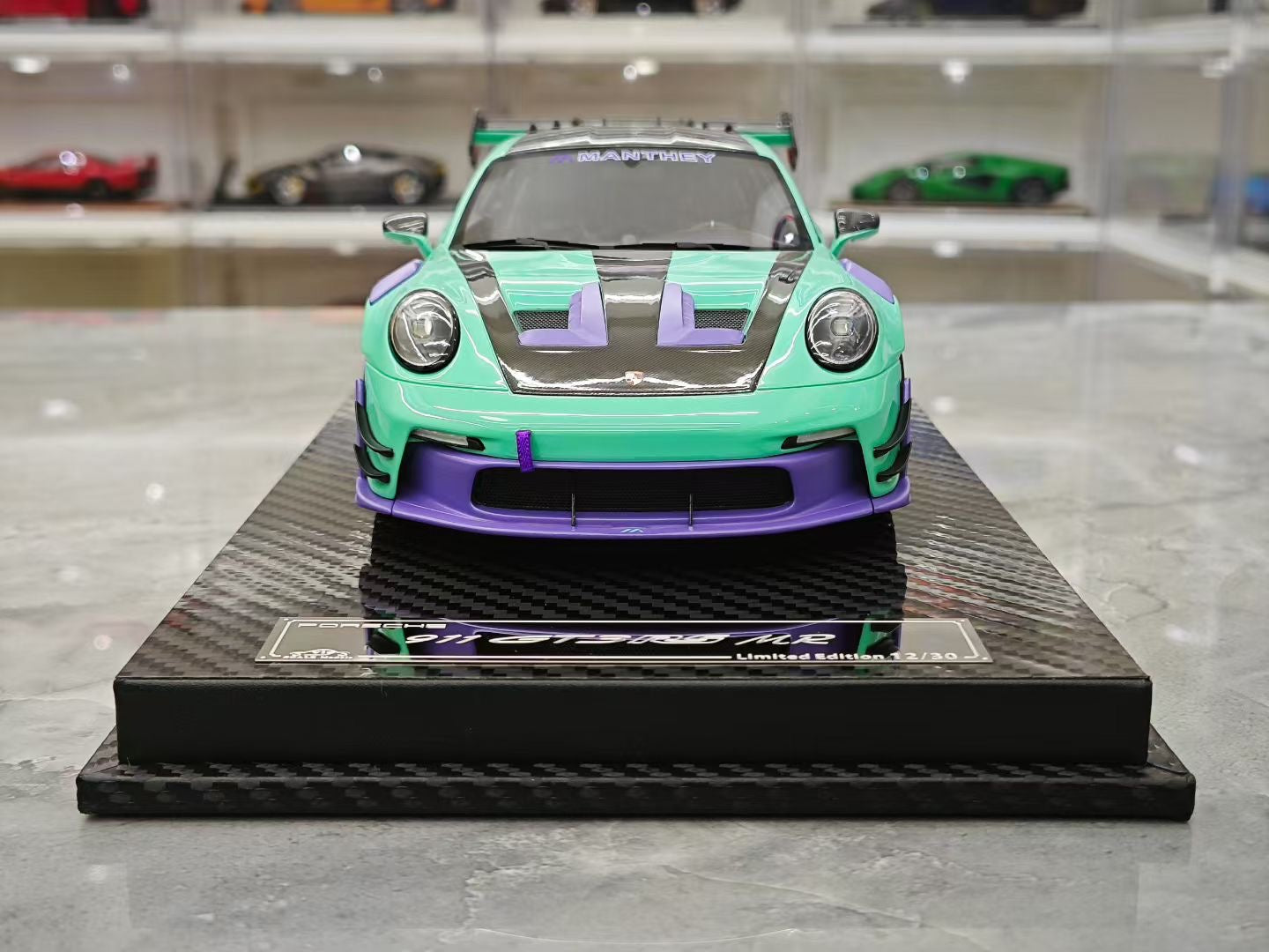 VIP 1/18 Porsche 911 GT3 RS - Manthey Racing