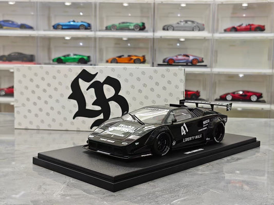 GT Spirit Lamborghini Countach LB-Works 1:18 Resin Model