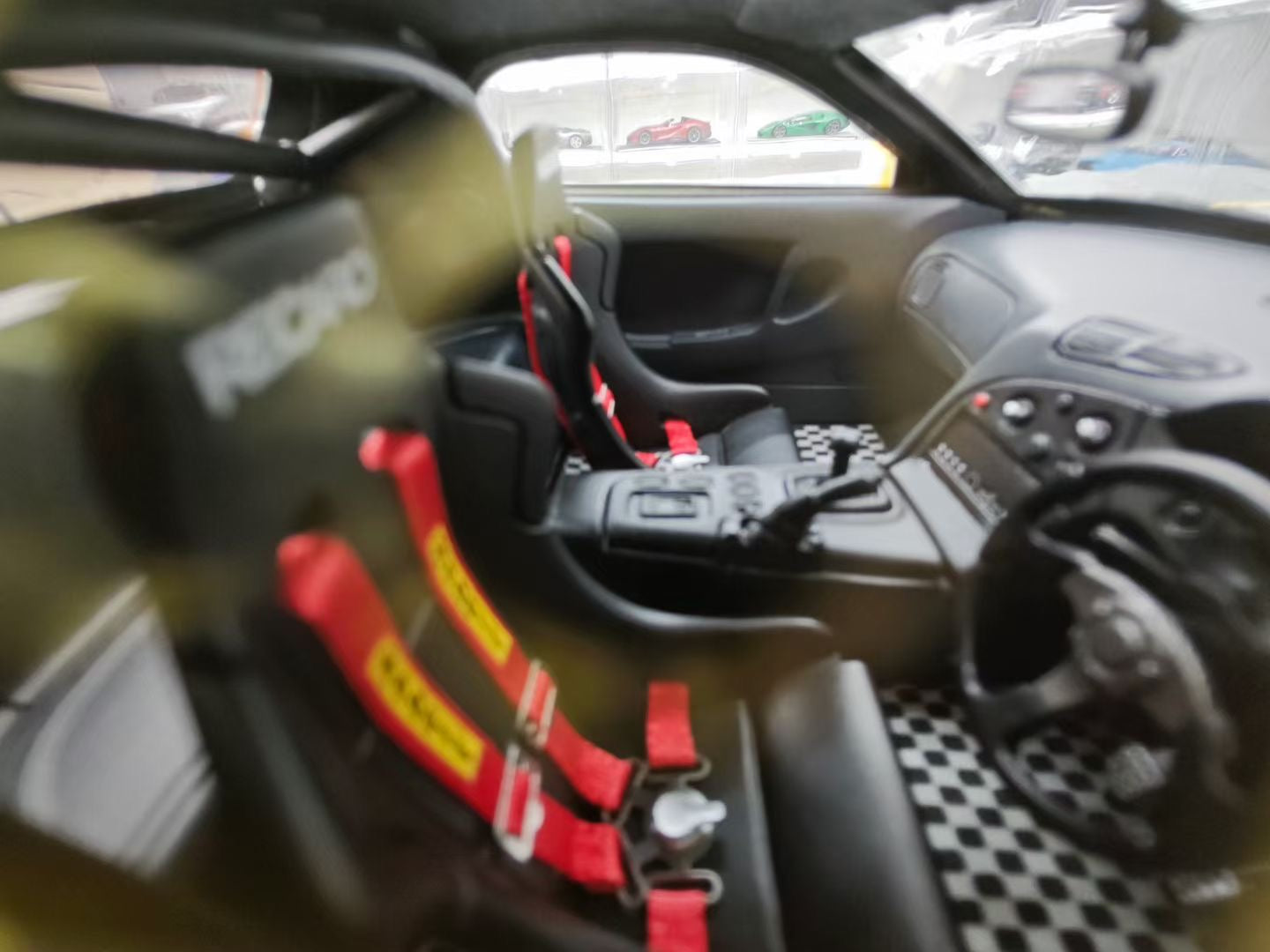 IG 1/18 Mazda RX-7 FD3S with lights on