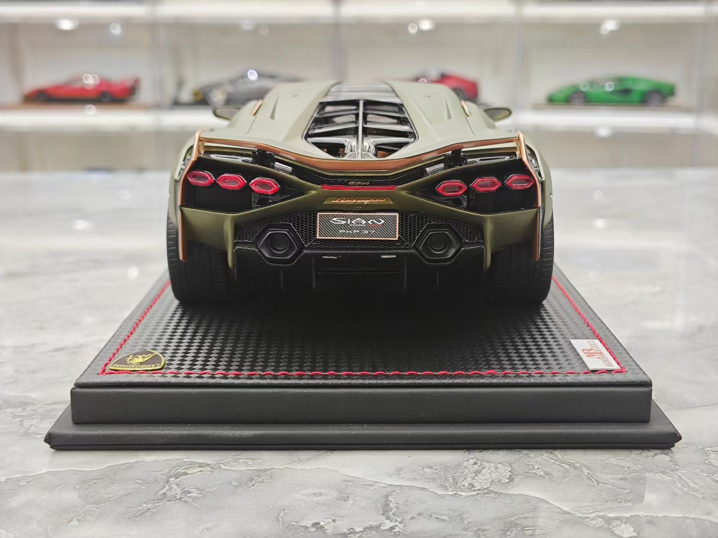 MR 1/18 Lamborghini Sian FKP 37