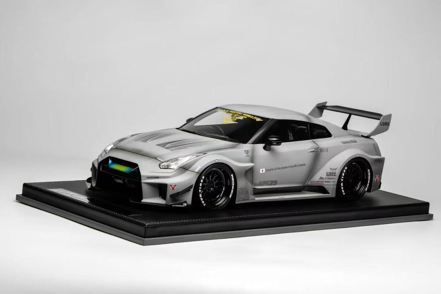 IVY [New Product] Introduces the IVY Image Series: Customized LB-Silhouette Works GT Nissan 35GT-RR 1/12 Resin Car Model in Battle Gray