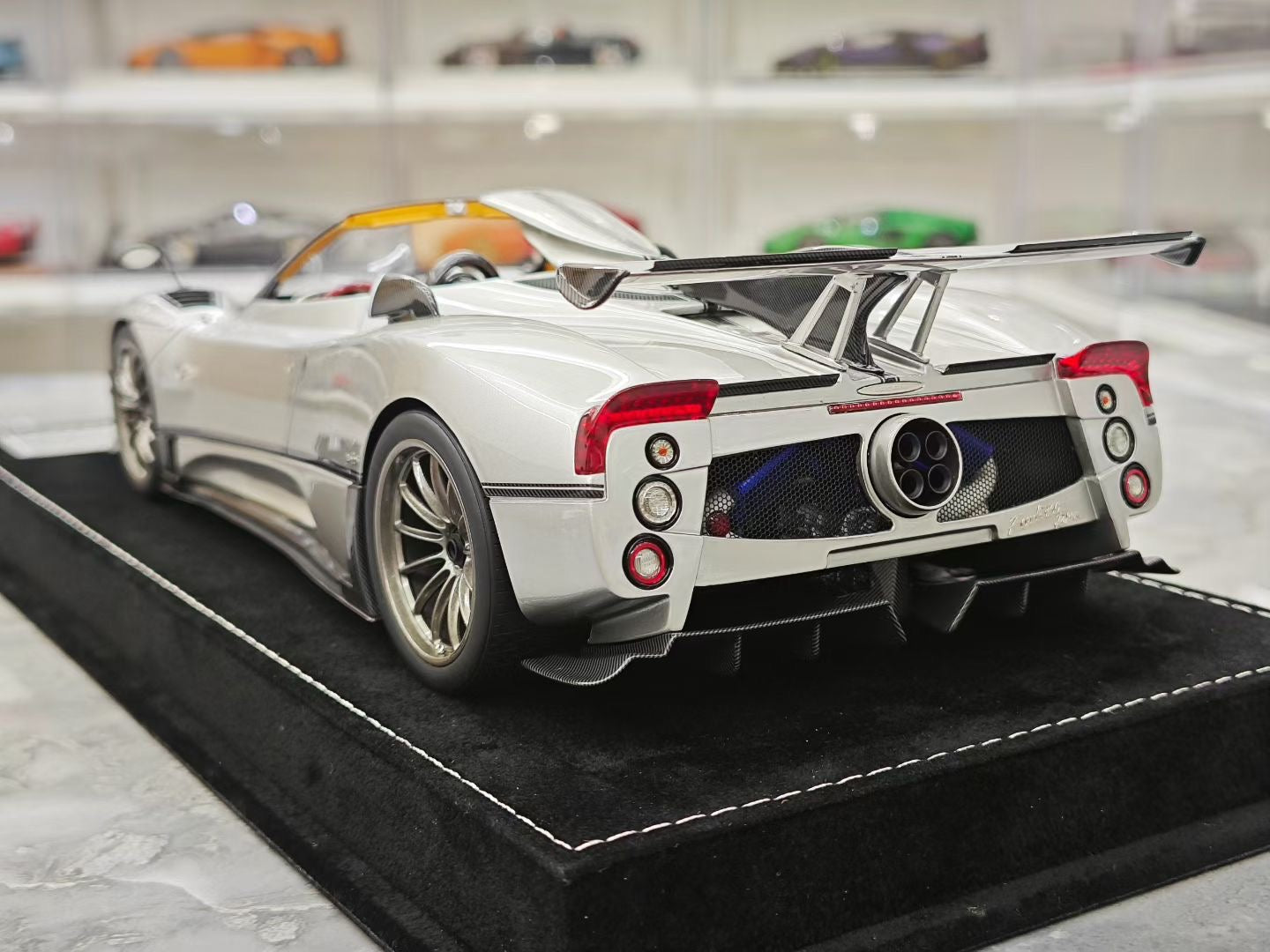 HH Model 1/18 Pagani Zonda Roadster 760