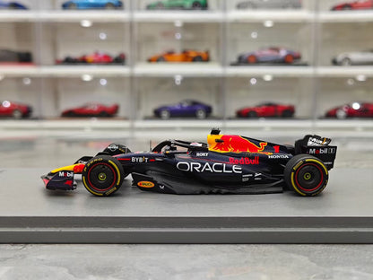 Spark 2023 Qatar – Red Bull RB19 – Verstappen (F1 World Champion) – 1:43 Scale